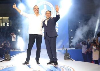 Abinader cierra la campaña en la capital