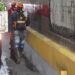 Se desprende parcialmente la cerámica del túnel de la 27 de Febrero