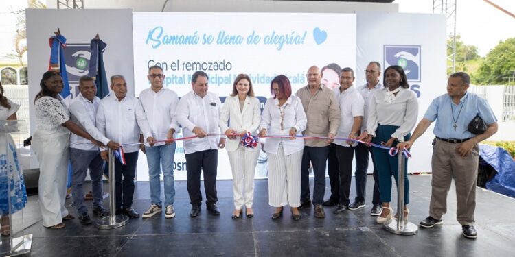 Vicepresidenta Peña entrega obras de salud en Samaná