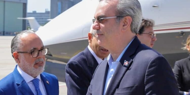 Presidente Abinader llega a Suiza para participar en Cumbre sobre la Paz en Ucrania