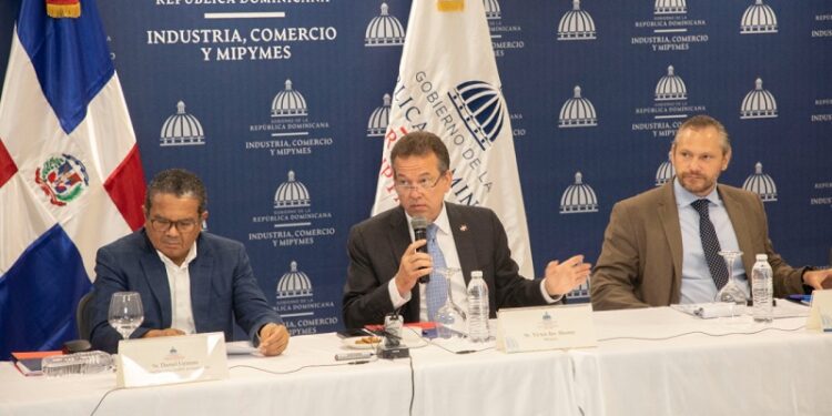 Consejo Nacional de Zonas Francas de Exportación aprueba permisos para la instalación de 15 nuevas empresas