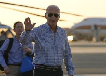 Seymour Hersh: Un mal resultado en el debate podría lograr que Biden decline su nominación