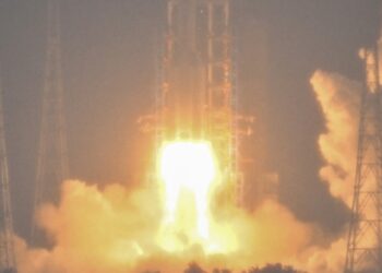 Misión histórica: sonda china aterriza en el lado oculto de la Luna