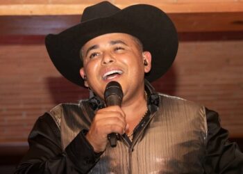 JC Rey lanza su producción discográfica «JC Rey El Toro»