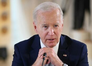 ¿En qué consiste la nueva medida para migrantes que Biden anunciará este martes?