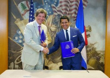 República Dominicana y EE. UU. cierran acuerdo de cielos abiertos