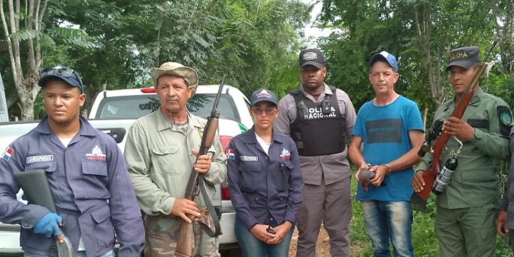 Medio Ambiente arresta a desaprensivo cazando paloma protegida en el Cañón del Río Gurabo