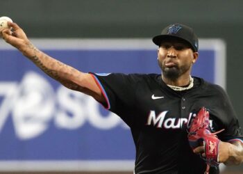 Sixto Sánchez (hombro) a lista de lesionados de 15 días de Miami