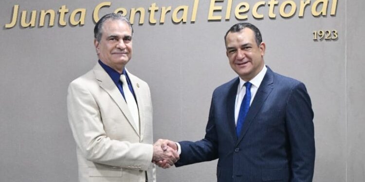 Presidentes de la JCE y del TSE pasan balance a trabajos del proceso electoral