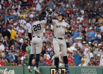 Judge llega a 37 HR… ¡con un batazo que salió del Fenway Park!
