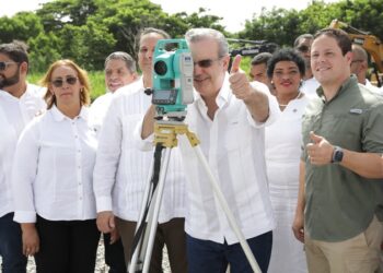 Abinader deja iniciados trabajos de construcción del hospital traumatológico de San Cristóbal