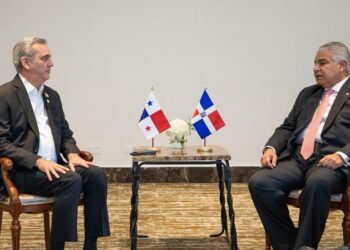Abinader se reúne con presidente panameño, José Raúl Mulino Quintero