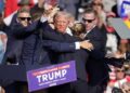 VIDEO: Trump alcanzado por un disparo durante un evento de campaña