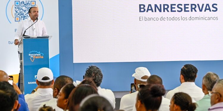 Banreservas abre más de mil cuentas en masiva jornada en Higüey