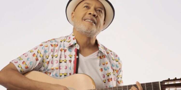 Enrique Féliz estrena «Por mi tierra y mi gente», un merengue que celebra la dominicanidad