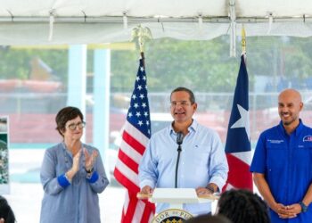 Gobernador inaugura proyecto de rehabilitación de la AAA en Las Croabas en Fajardo