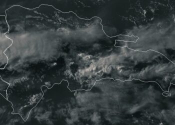 Onda tropical y vaguada provocarán aguaceros con tormentas eléctricas