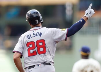 Olson y d’Arnaud dieron HR consecutivos… ¡DOS VECES!