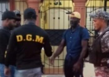 Migración y Policía Nacional detienen 23 indocumentados en La Romana