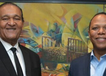 Antonio Marte promete a Milton Morrison solución en la parada del Kilómetro 9