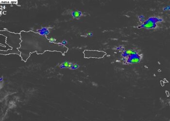 Onda tropical provocará aguaceros y tronadas este martes