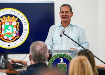 Renuncia la directora del DACO, gobernador nombra un interino