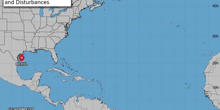 Tormenta Beryl ligeramente más fuerte, se esperan inundaciones y fuertes viento en porciones de Texas