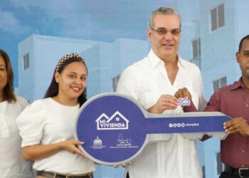 Abinader inaugura varias obras en el Gran Santo Domingo