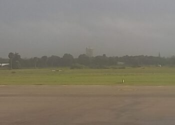 Prevén aguaceros locales y tronadas aisladas hacia el interior del país