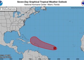 Disturbio tropical alcanzará categoría de huracán, pronostican aguaceros