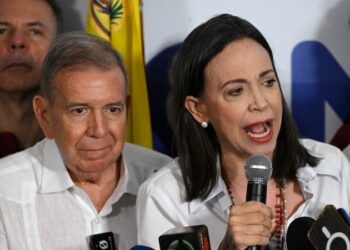 Fiscalía venezolana abre una investigación penal contra María Corina Machado y Edmundo González