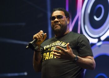 Fallece el legendario rapero Fatman Scoop tras desplomarse en plena actuación (VIDEO)