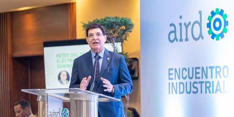 Mejorar el servicio eléctrico es una de las más importantes reformas en RD