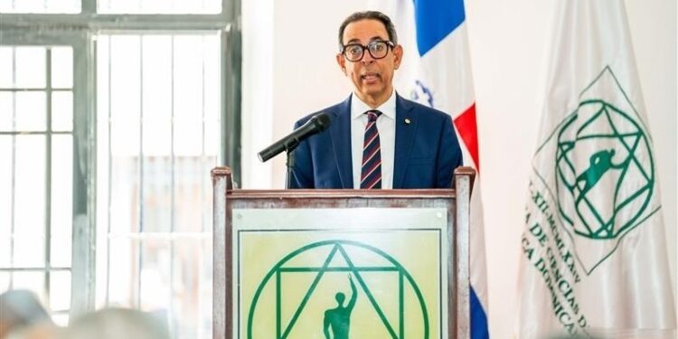 Presidente de la ACRD reitera compromiso con los mejores intereses de la sociedad