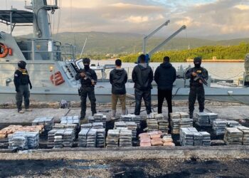 Ocupan 625 paquetes de drogas y arrestan un dominicano, un colombiano y otro venezolano