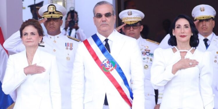 Presidente Abinader jura nuevamente el cargo y reitera profundizará libertades y justicia social en este nuevo período