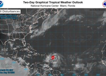 Potencial ciclón número 5 se convierte en la tormenta Ernesto