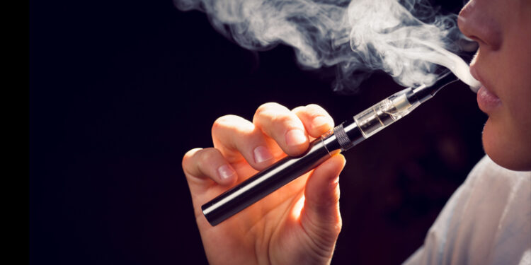 Lanzarán campaña para prevenir el uso de vapers en adolescentes