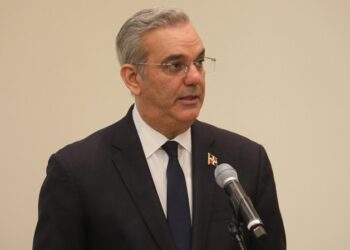 Presidente Abinader asegura que el gobierno invierte de manera sostenida en educación