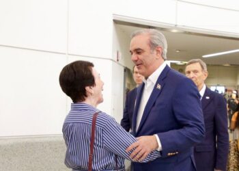 Presidente Abinader llega a los EEUU, donde participará en varias actividades