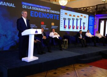 Abinader encabeza presentación de plan para eficientizar operaciones de las distribuidoras de electricidad