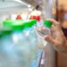Beber agua embotellada: ¿es seguro?