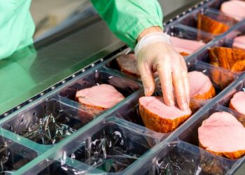 Detectan 189 sustancias cancerígenas en envases de alimentos