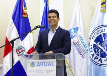 Arnaud afirma que avances en saneamiento garantizan servicio a un millón de personas