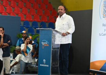 Cientos asisten a jornada Bancarizar es Patria en San Carlos