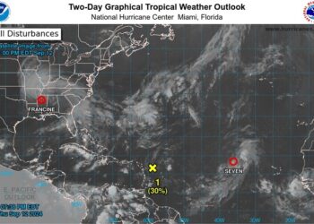 Centro de Huracanes emite advertencias sobre la depresión tropical siete