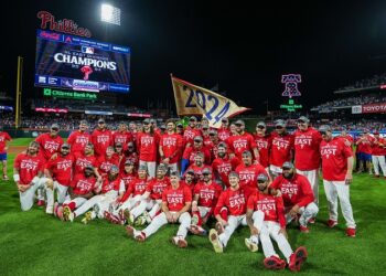 Filis celebran su primera corona del Este de la L.N. desde el 2011