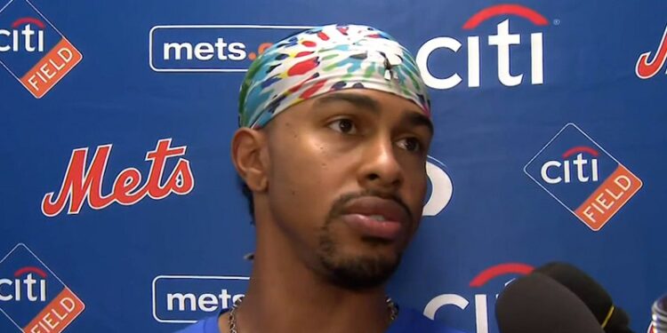 Lindor (espalda) fuera del lineup de Mets pero está disponible como emergente