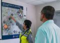 Gobernador Pierluisi inspecciona los trabajos del dragado en el embalse Carraízo