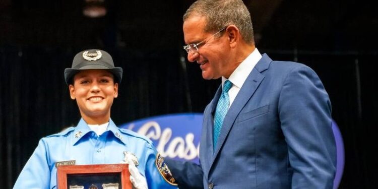 Se gradúan 300 nuevos agentes del Negociado de la Policía